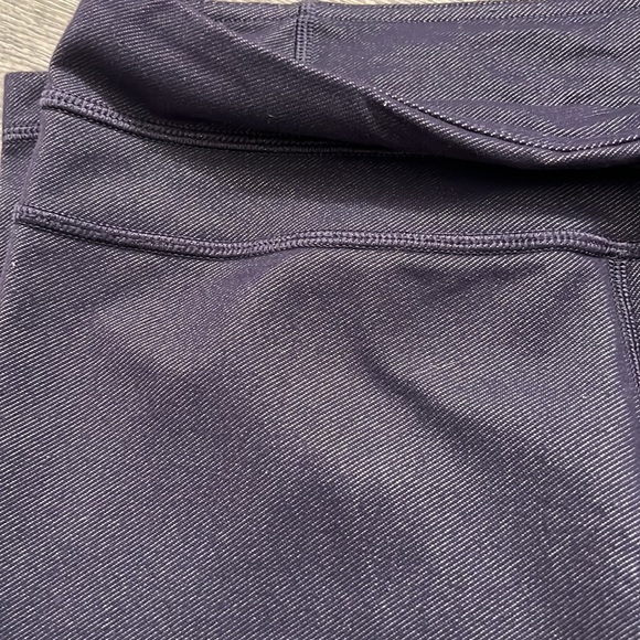 Lululemon leggings straight leg - Picture 6 of 7